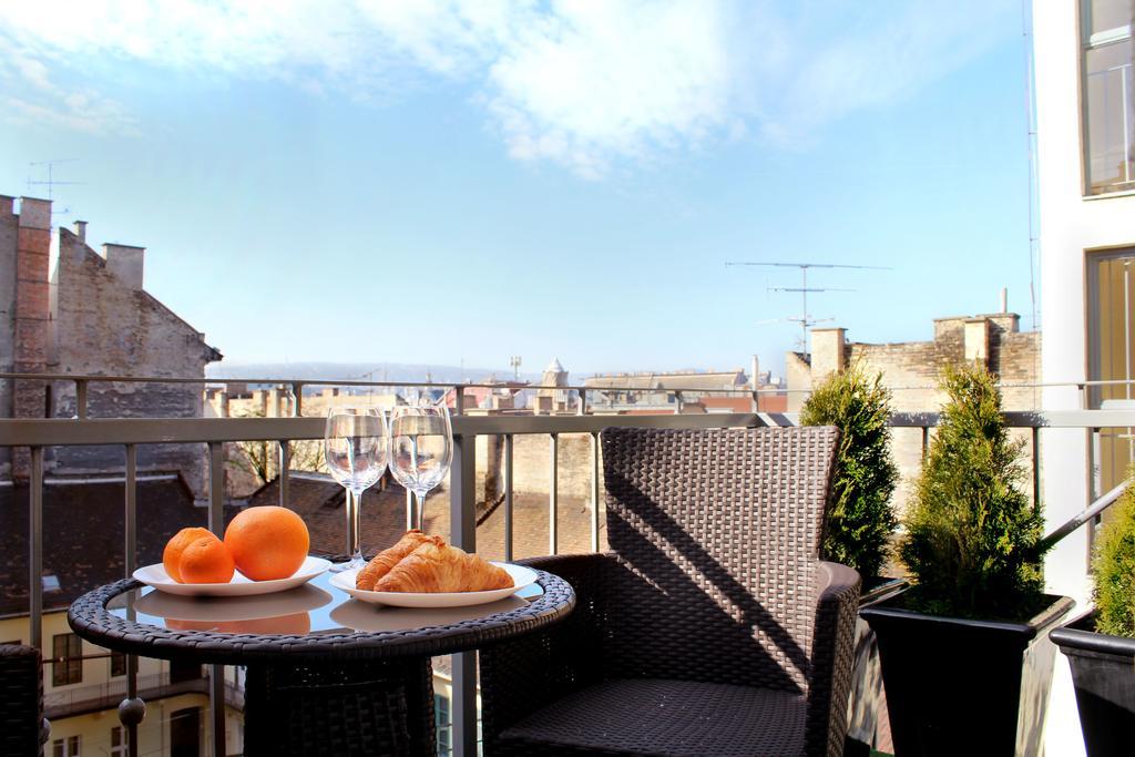 Broadway Center Rooftop View Apartment Budapest Szoba fotó